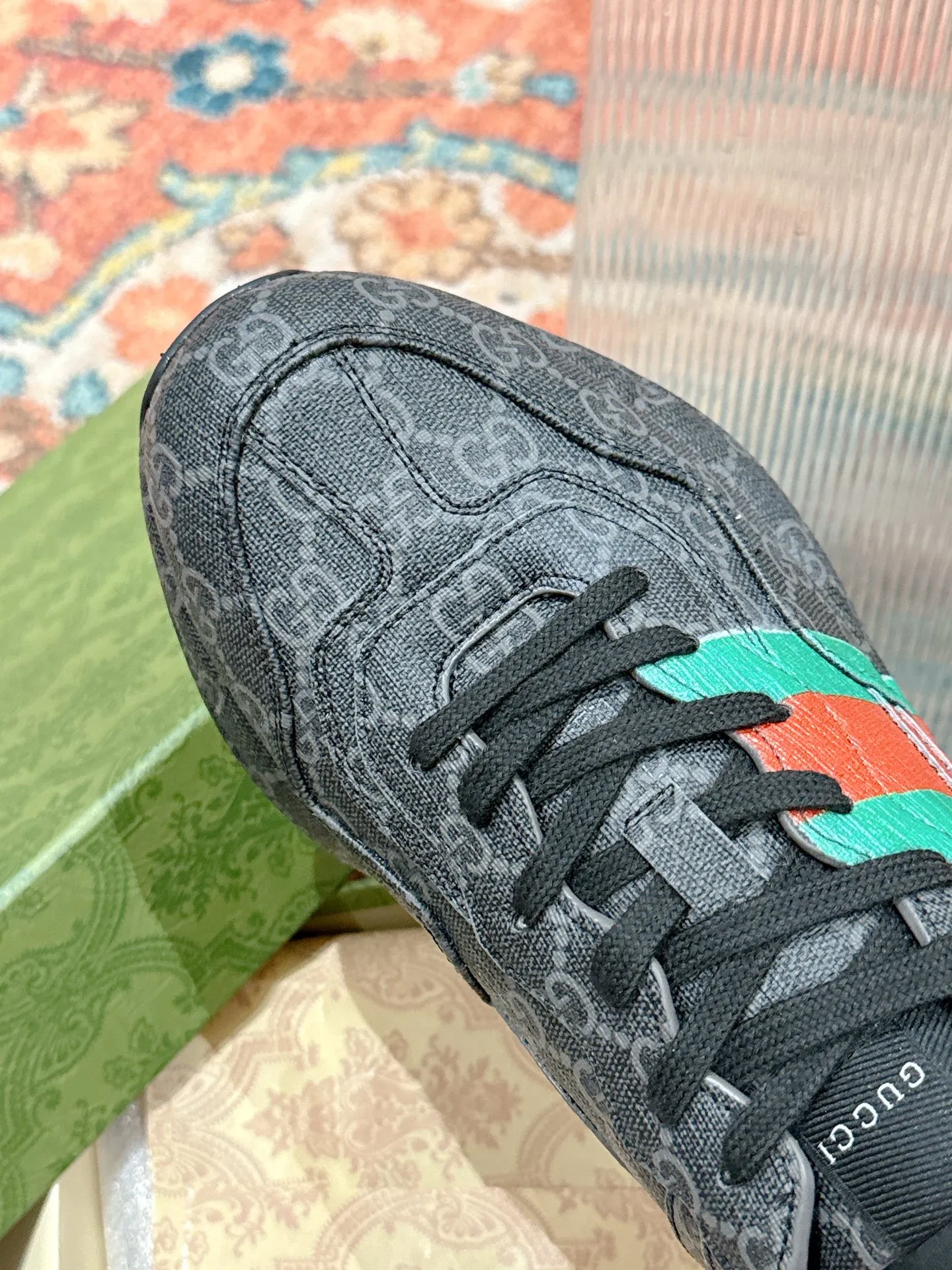 👟👟Ex-factory price 700👟👟 Men's size +10 🇮🇹Italy🇮🇹Gucci GUCCI🇮🇹Dad shoes (purchase level) (original replica) 👑 The original version purchased by Taikoo Hui has been continuously improved and upgraded in details, from the packaging of the shoes - anti-counterfeiting markings - shoe box accessories - fabric optimization - outsole technology - stitching and routing - oil edge technology. We do our best ◼️ Outsole: original plate molding ◼️ Upper: original grade A imported cowhide 🐮 ◼️ lining: original grade A mixed sheepskin 🐑 ◼️ Feet: original grade A mixed sheepskin 🐑 ◼️ Medium and low belt LOGO + original injection molding foot technology + original lasting technology ◼️ Original full set of customized packaging (anti-counterfeiting chip + a cloth bag + GUCCI card envelope + electronic invoice with credit card slip + shoelaces) ◼️ All details of the higher version are consistent with the original version (note the comparison) ◼️ Code number: 35-40 for women and 39-44 for men